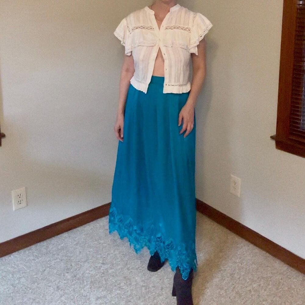 Vtg 80s Blue Silk Maxi Skirt Embroidered Lace Hem Boho Cottagecore S/M